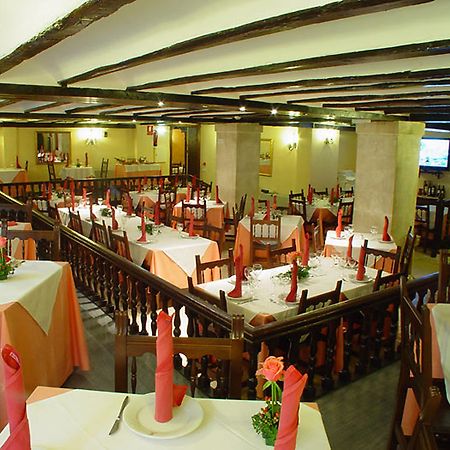 Hotel Nuevo Arlanza Covarrubias Buitenkant foto