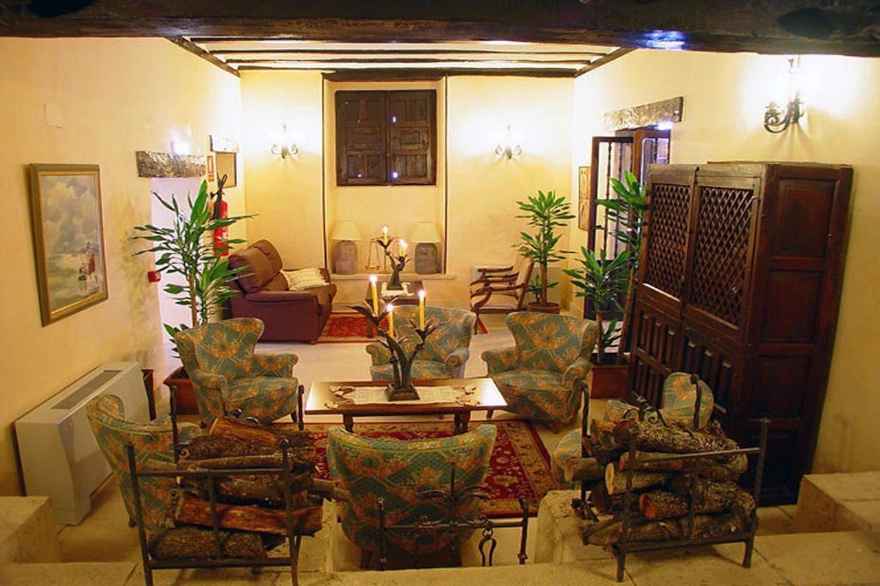 Hotel Nuevo Arlanza Covarrubias Buitenkant foto