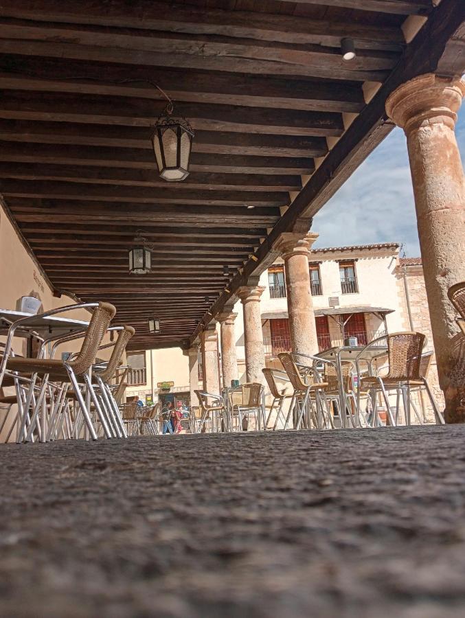 Hotel Nuevo Arlanza Covarrubias Buitenkant foto