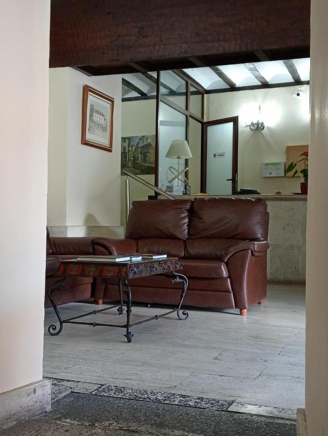 Hotel Nuevo Arlanza Covarrubias Buitenkant foto