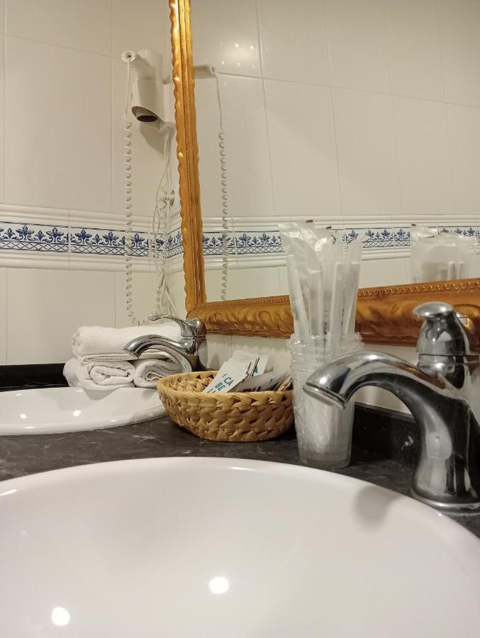 Hotel Nuevo Arlanza Covarrubias Buitenkant foto