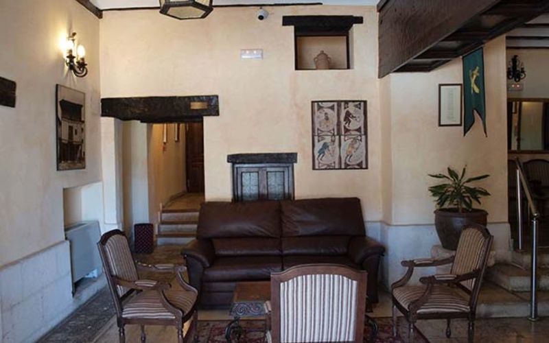 Hotel Nuevo Arlanza Covarrubias Buitenkant foto