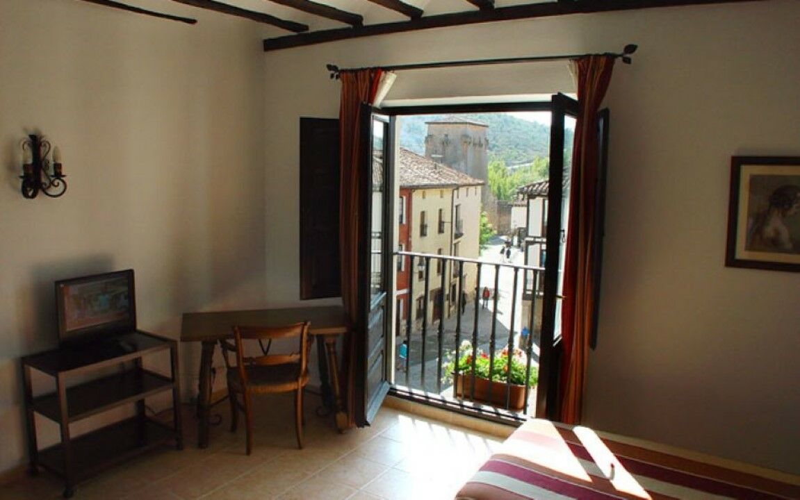 Hotel Nuevo Arlanza Covarrubias Buitenkant foto